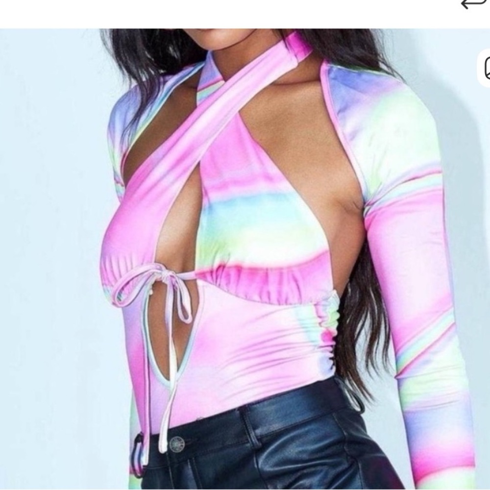 Princess Polly Pastel Rainbow Tie-Front Cutout Bodysuit. Size 2. 733